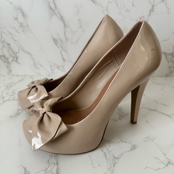 Elle | Platform Nude Bow Heels - Picture 3 of 11